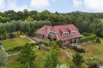 Woning Eenendertigste Wijk-Zuid 22 Hollandscheveld