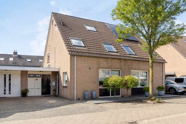 Woning Doctor Heijmanstraat 8 Heeswijk-Dinther