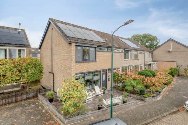 Woning Bachlaan 16 Bunschoten-Spakenburg