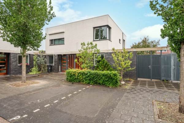 Woning Barones van Voorst tot Voorsthof 6 Geldrop