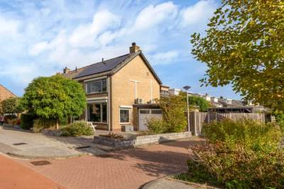 Woning Jhr Mr A F de Savornin Lohmanstraat 45 Zuidland
