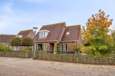 Woning Donkershoekstraat 8 Hoedekenskerke