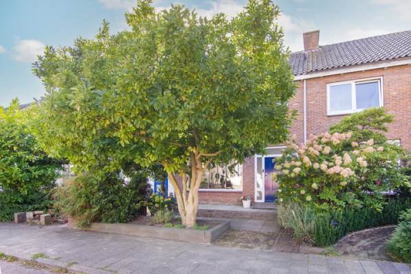 Woning Jan van Rietwijkstraat 12 Heemskerk