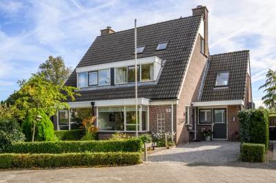 Woning Middelgronden 68 Huizen