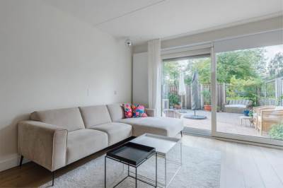 Woning Rhenenhof 98 Amsterdam