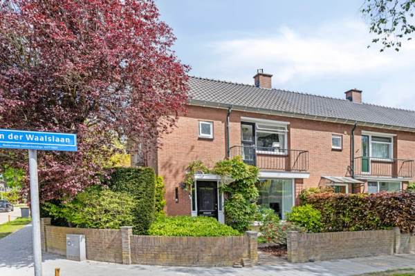 Woning Van der Waalslaan 1 Enschede