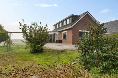 Woning Kanaal A ZZ 60 Emmer-Compascuum