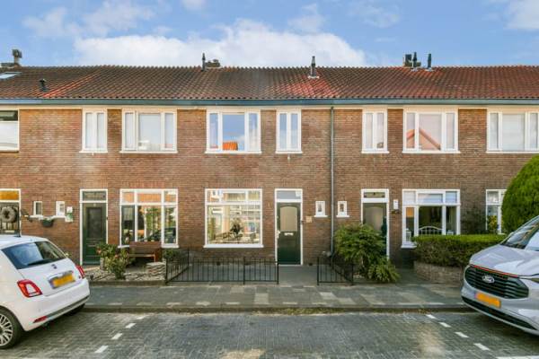 Woning Deken Waarestraat 40 Beverwijk