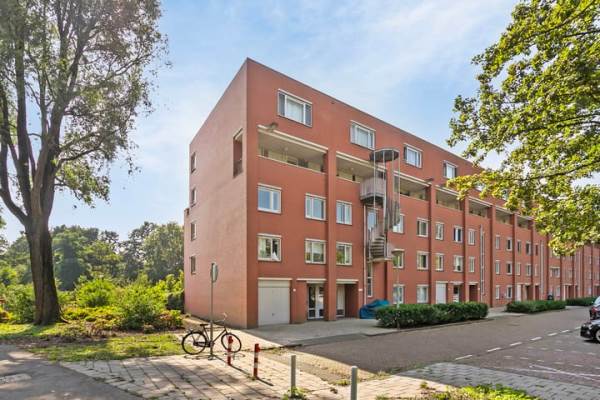 Woning Suze Groenewegplantsoen 33 Amsterdam