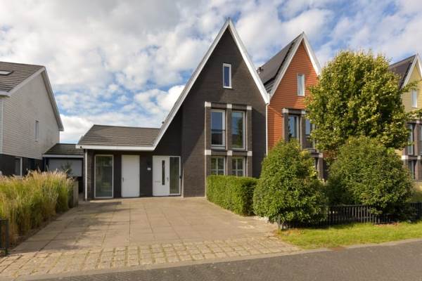 Woning Dijkgraaf 167 Zwaag