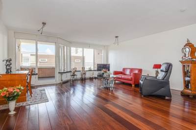 Woning Gevers Deynootplein 201 Den Haag