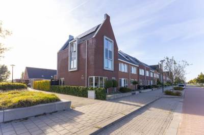 Woning Westerveer 24 Zwaag
