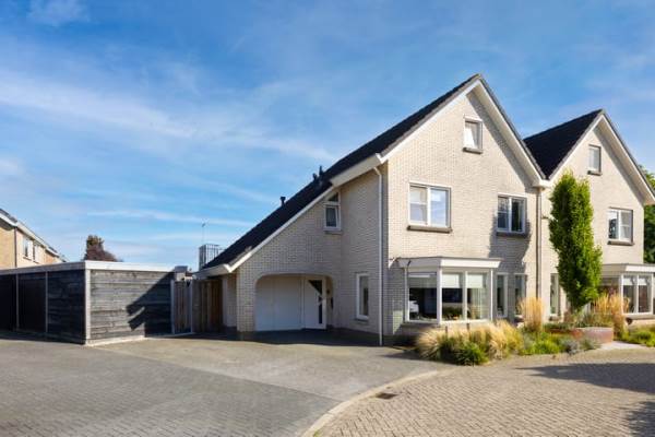 Woning P.Buismanstraat 57E Lemelerveld