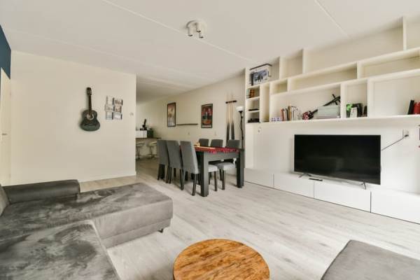 Woning Montfoorthof 38 Amsterdam