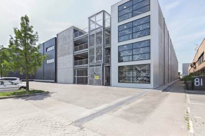 Garage Conservenweg 77U12 Roelofarendsveen