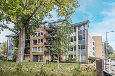 Woning Jesse Owenshof 80 Amsterdam