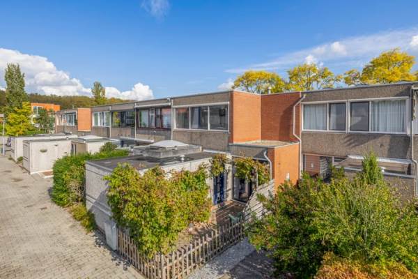 Woning Azarooldoorn 12 Rotterdam