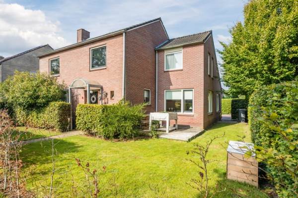 Woning Acaciastraat 6 Nieuwleusen