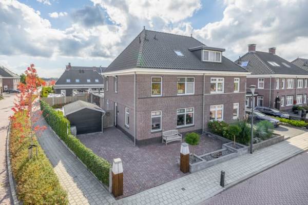 Woning Amberlaan 23 Dirksland