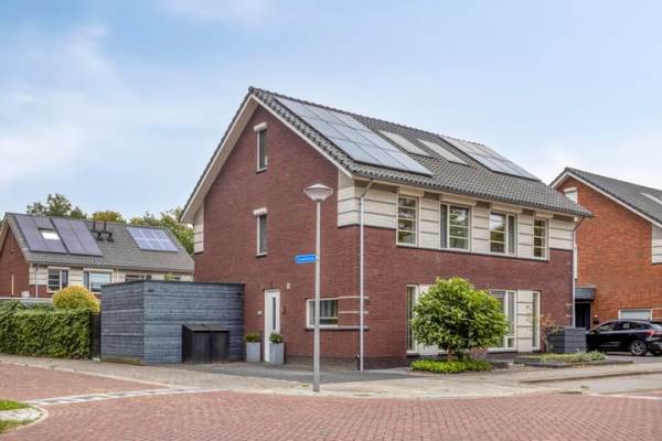Woning Eeuwelseloop 15 Heesch