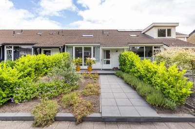 Woning Burgemeester van Panhuyslaan 18 Burgum