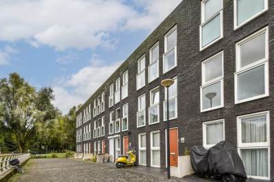 Woning Raoul Wallenberghofje 8 Amsterdam