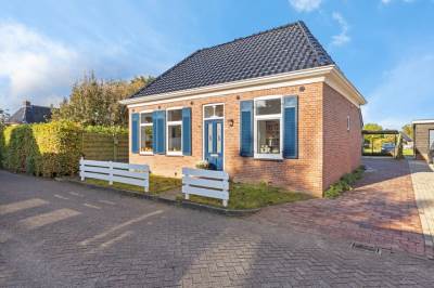Woning M.H. Trompstraat 1 Roodeschool
