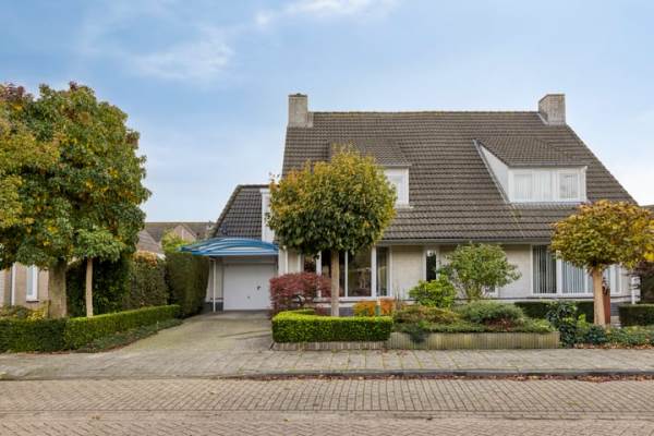 Woning Van Agtlaan 12 Vlijmen