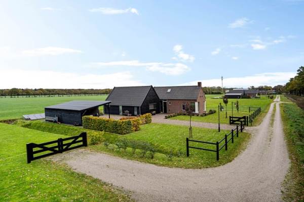 Woning Koningin Wilhelminalaan 15 Wilhelminaoord