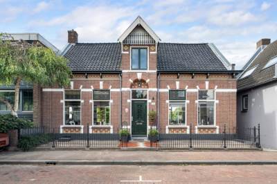 Woning Pastoriedijk 158 Pernis Rotterdam