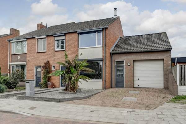 Woning Montgomerystraat 2 Huijbergen
