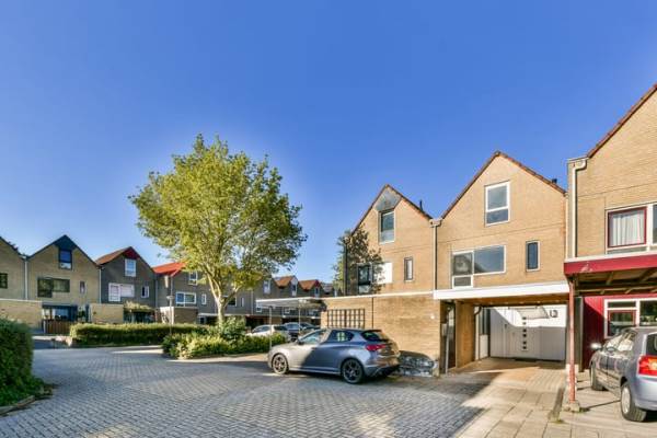 Woning Karveel 4668 Lelystad