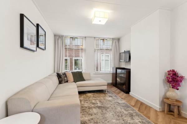 Woning Derde Leliedwarsstraat 131 Amsterdam