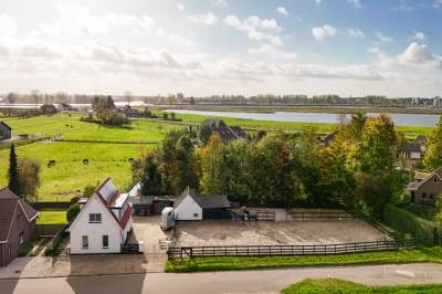 Woning Heuvelstraat 27 Alphen (GE)