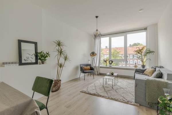 Woning Dorpsweg 152B Rotterdam
