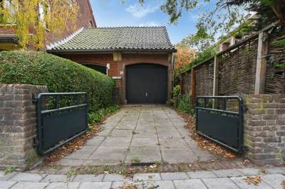 Garage Van Lanscroonstraat 32 Den Haag