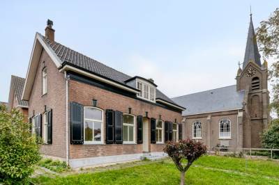 Woning Kerkplein 2 Ammerstol