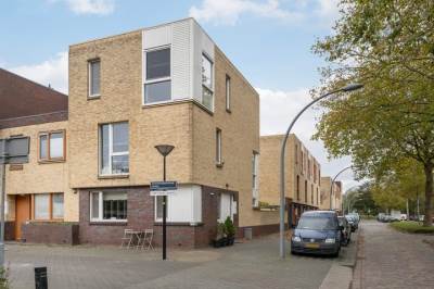 Woning van der Duyn van Maasdamlaan 113 Vlaardingen