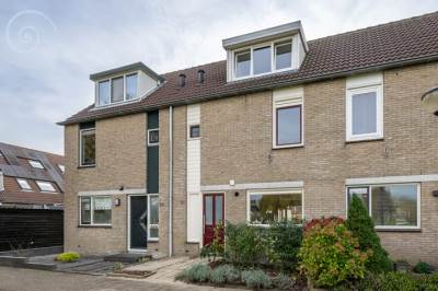 Woning Jan van Brakelpad 31 Hellevoetsluis