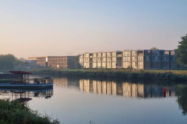 Woning Oeverzeggestraat 64 Amsterdam