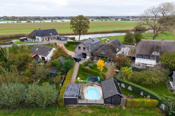 Woning Maasdijk 229 Wijk en Aalburg