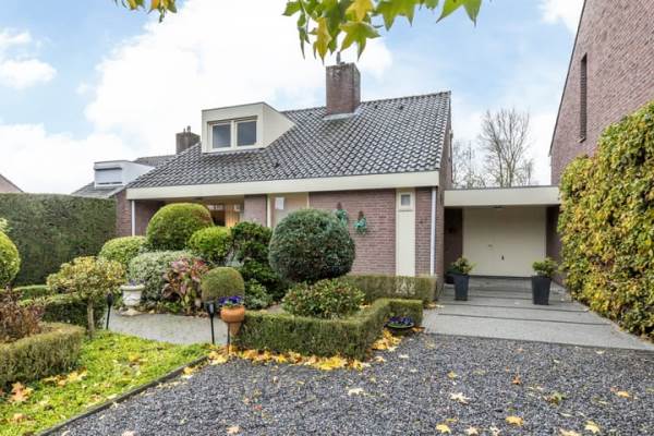 Woning Burgemeester Van Laarstraat 41 Cadier en Keer