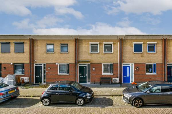 Woning Marguerite Durasstraat 104 Spijkenisse