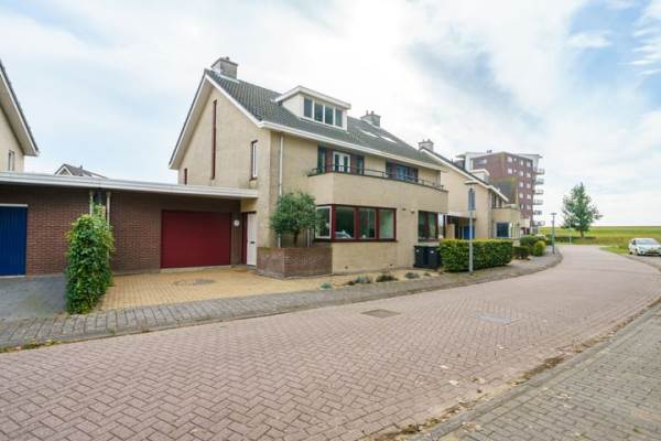 Woning Magneetveld 51 Almere