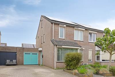 Woning Irisberg 15 Roosendaal