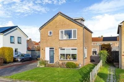 Woning Mr. Pieter Jelles Troelstrawei 47 Grou