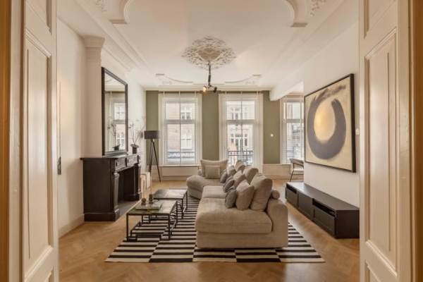 Woning Albert Cuypstraat 2741 Amsterdam