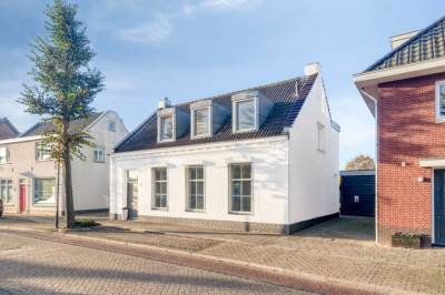 Woning Stationstraat 18 Alphen (NB)