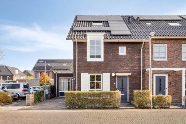 Woning Van den Oosterkamperf 1 Veenendaal