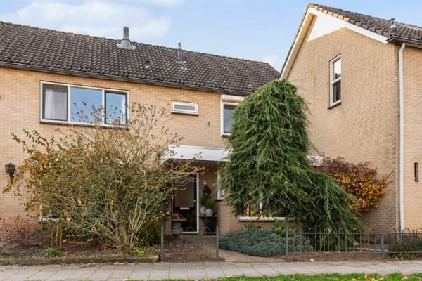Woning Dr. C.A.J. Quantstraat 49 Diepenheim